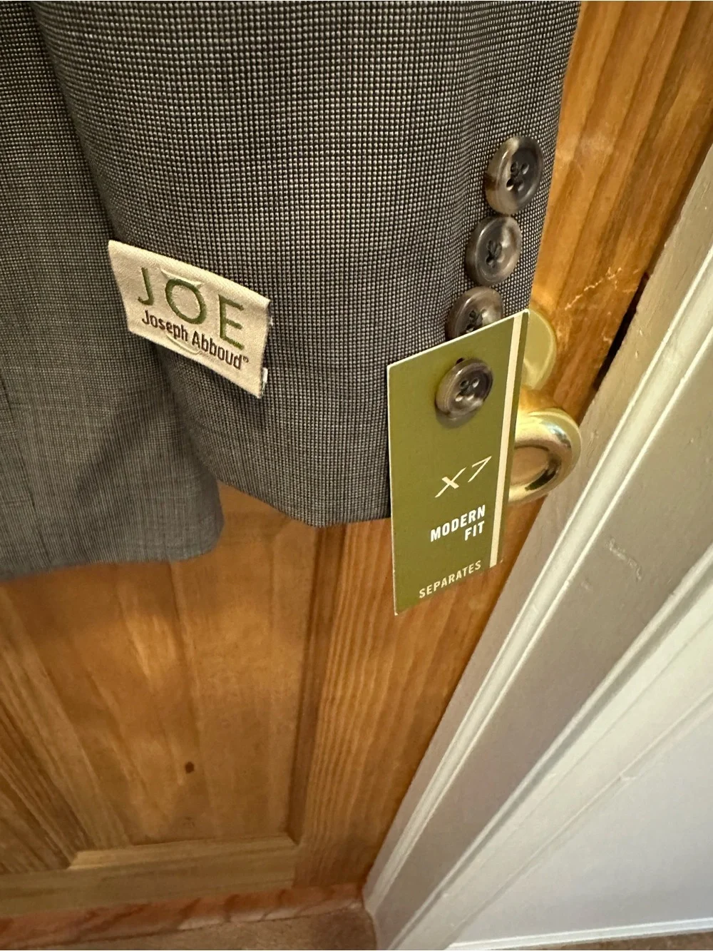 Joseph Abboud Men's Gray Two-Button Sport Coat - Picture 3 of 8